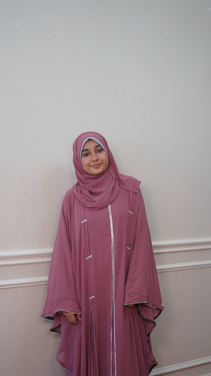 Noor Flow – Batwing Elegance in 4 Classic Shades