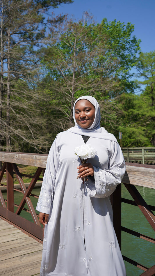 Luna Cloud Abaya